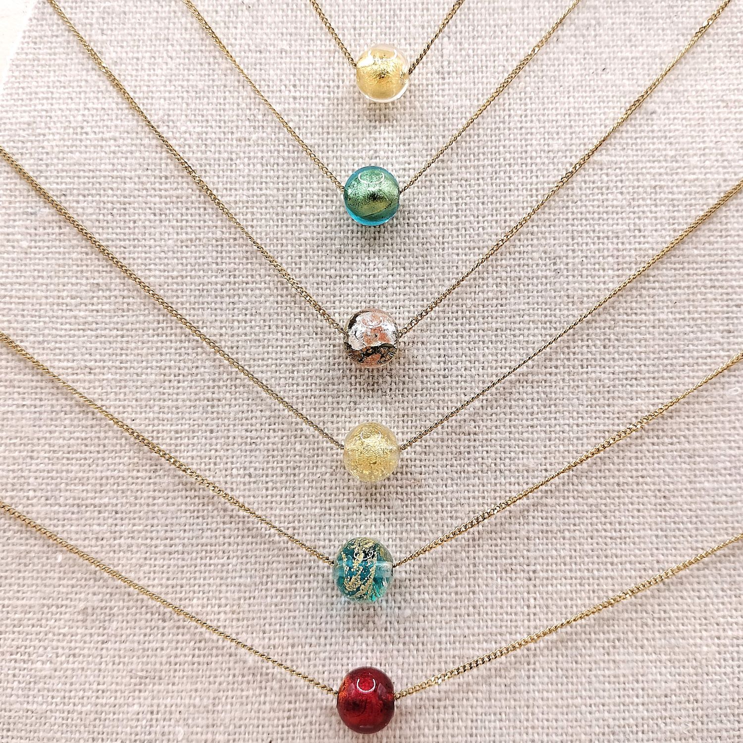 Collier ras de cou perle artisanale