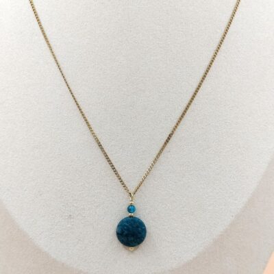 Collier pendentif pastille apatite bleue